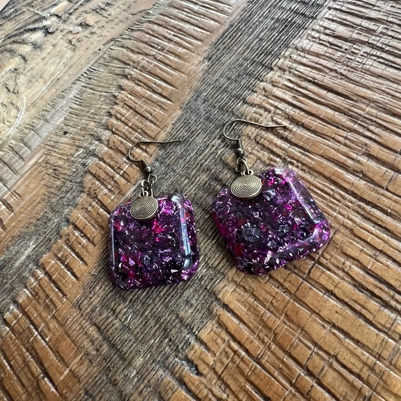 Magenta Galaxy Resin Earrings - Picture 4 of 4